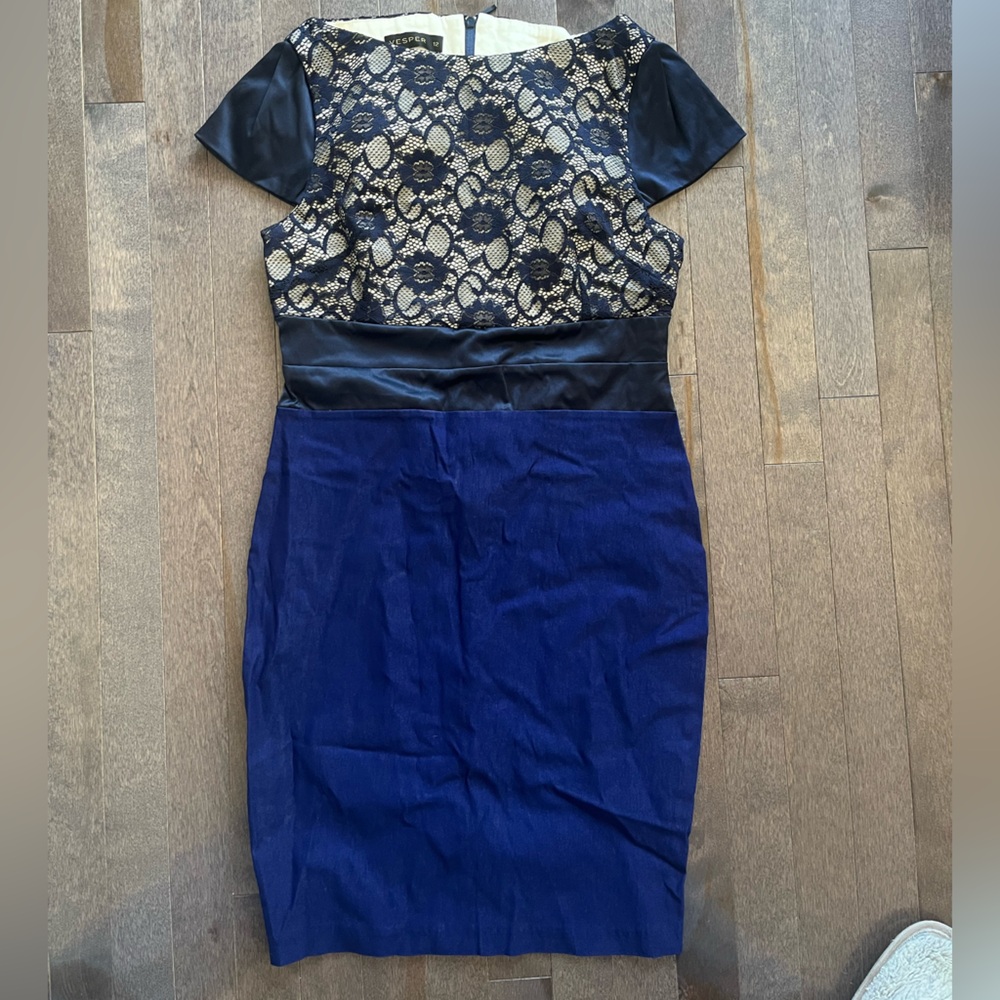 #6 Vesper navy blue lace dress